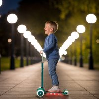 Detská trojkolesová kolobežka NILS Fun HLB1310 s LED zelená