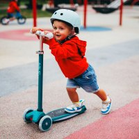 Detská trojkolesová kolobežka NILS Fun HLB1310 s LED zelená